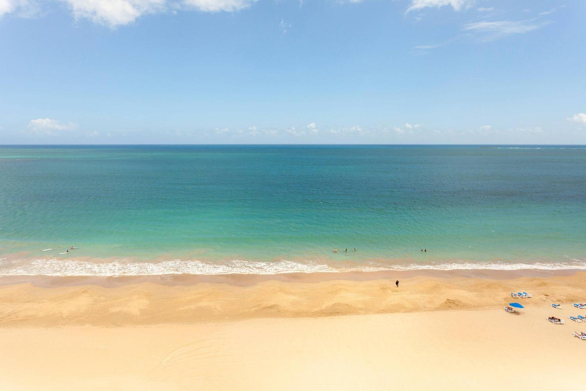 סן חואן Courtyard By Marriott Isla Verde Beach Resort מראה חיצוני תמונה