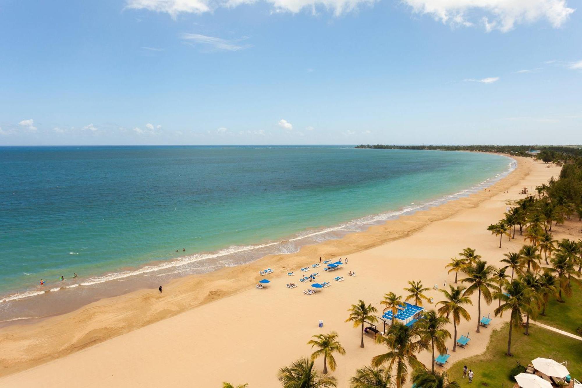 סן חואן Courtyard By Marriott Isla Verde Beach Resort מראה חיצוני תמונה