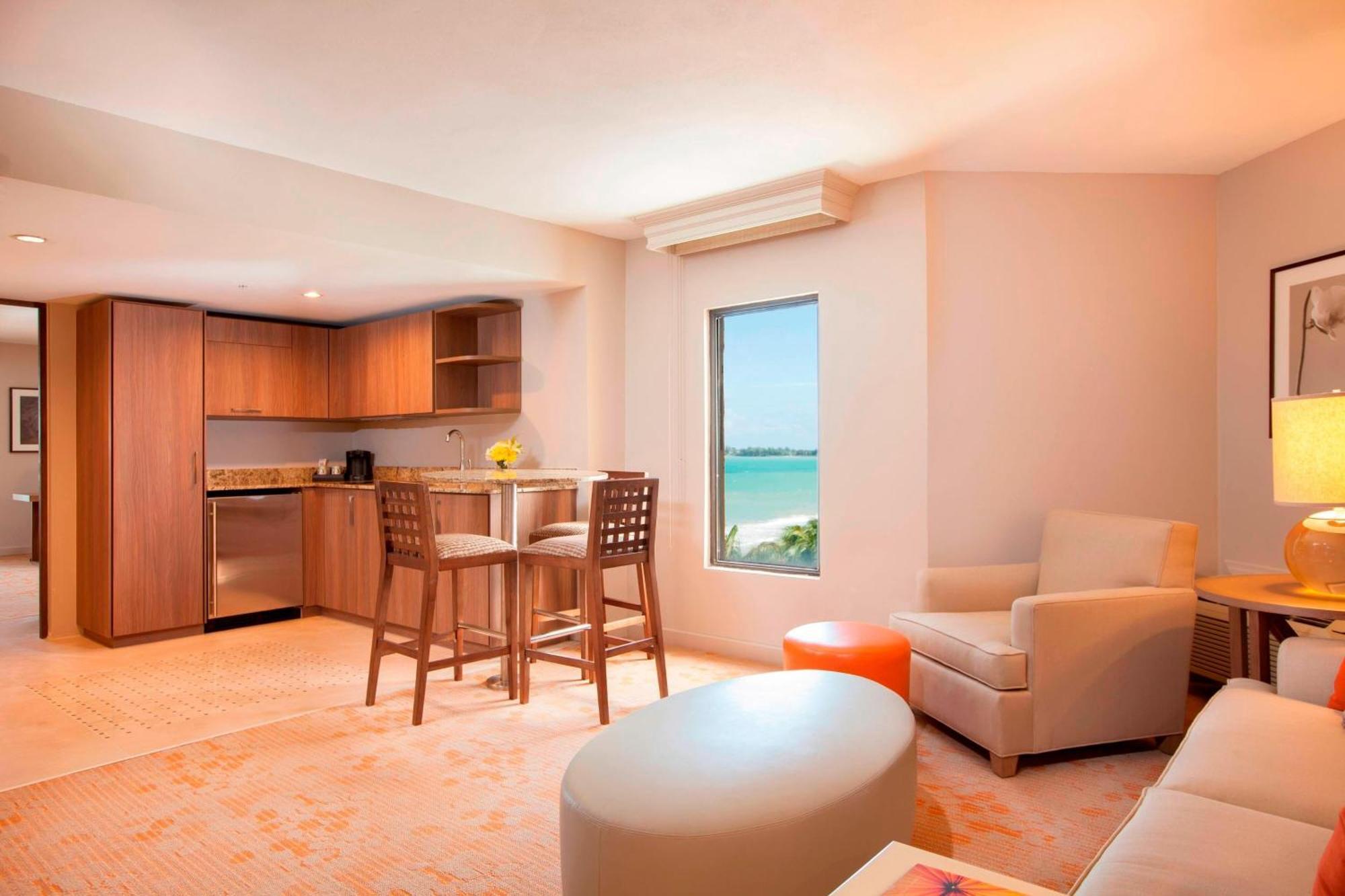 סן חואן Courtyard By Marriott Isla Verde Beach Resort מראה חיצוני תמונה