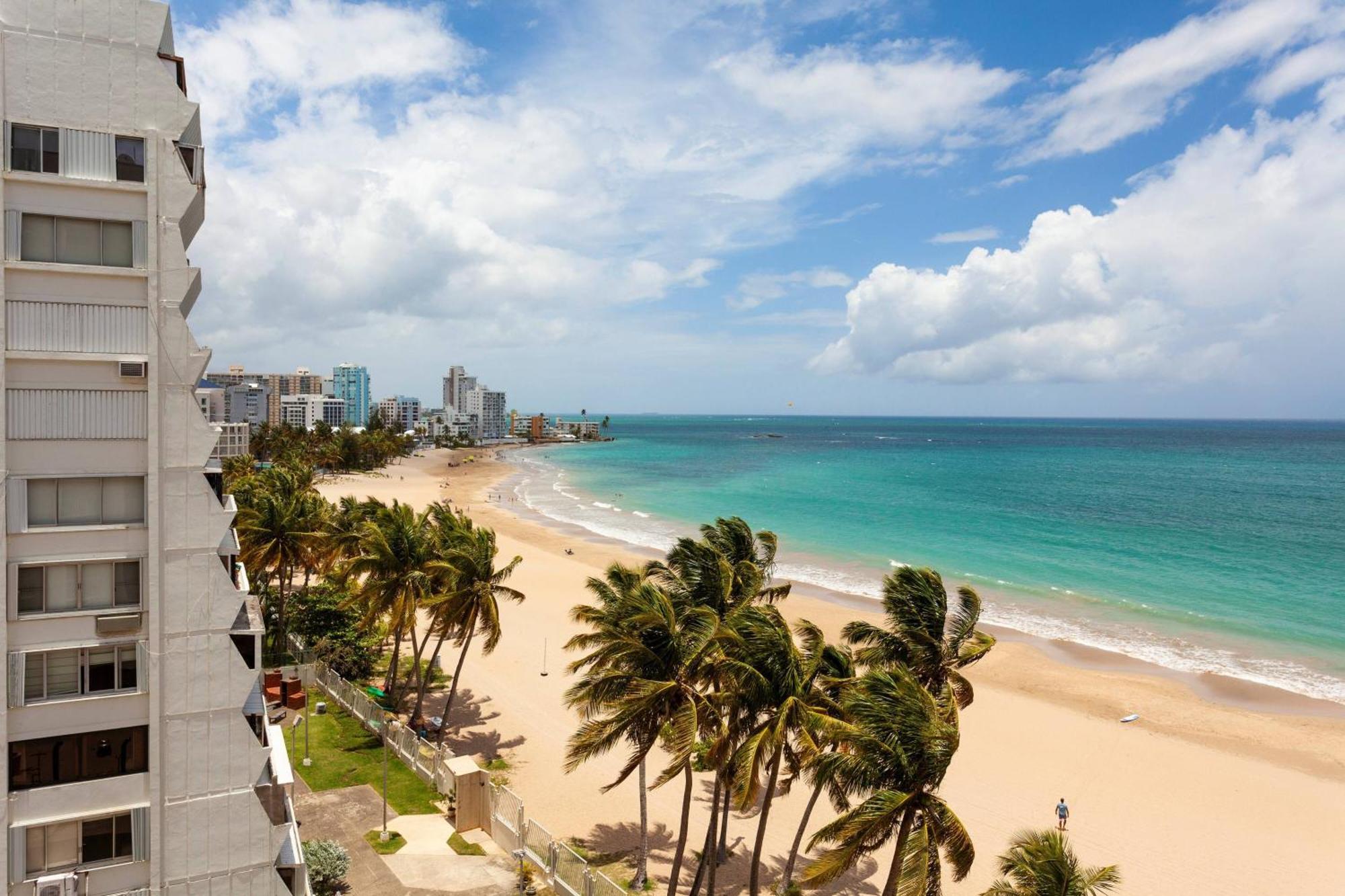 סן חואן Courtyard By Marriott Isla Verde Beach Resort מראה חיצוני תמונה