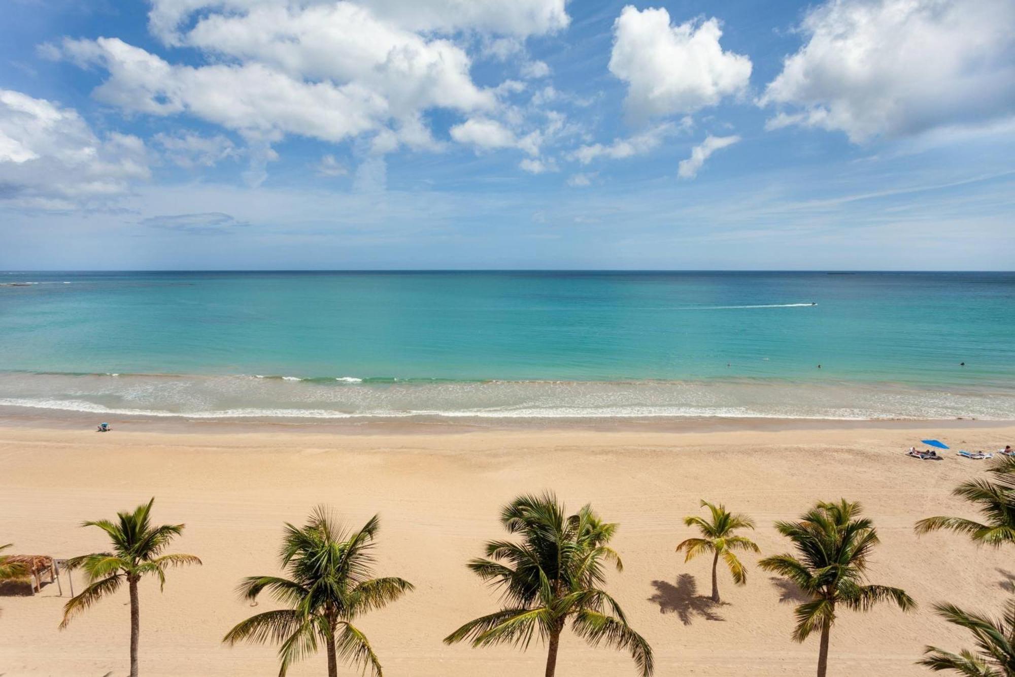 סן חואן Courtyard By Marriott Isla Verde Beach Resort מראה חיצוני תמונה